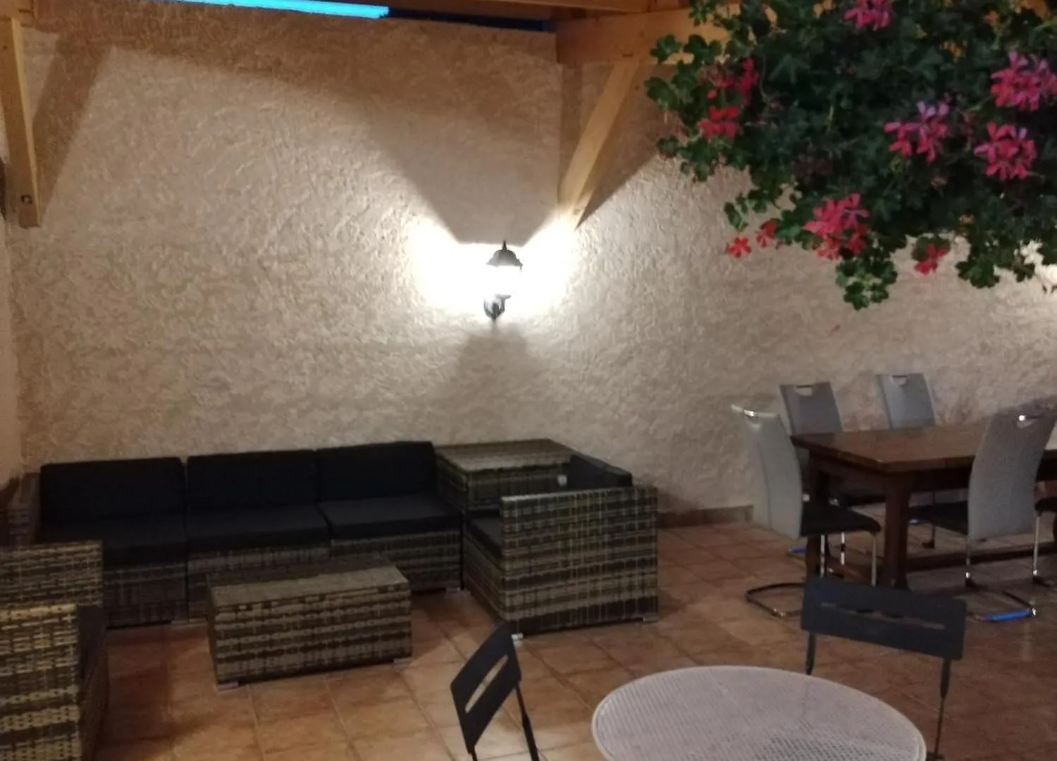 Rose Des Alpes Bed and Breakfast Serres  Serres (Hautes-Alpes)
